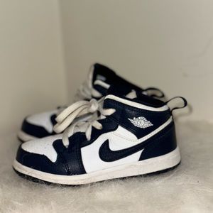 Nike Air Jordan 1 Mid